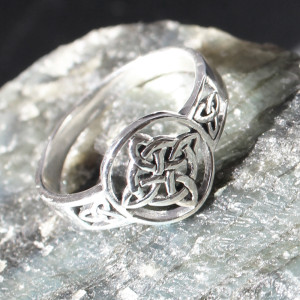 Sterling Silver Witch's Knot Ring