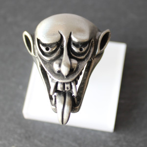 Large Gargoyle Ring In Pewter Size X