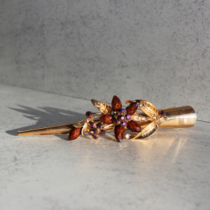 Gilt Beak Clip with Brown Flower Design